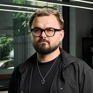 Олег Бакин